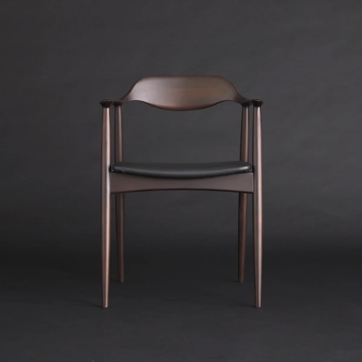 Area Tokyo armchair